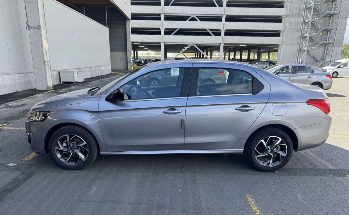 Citroën C elysee gris